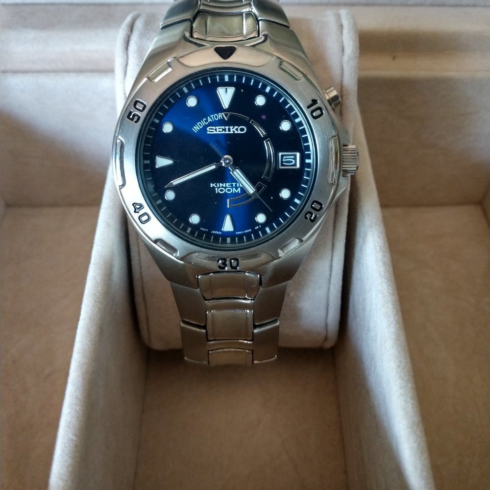 Men's Seiko  Kinetic  Wrist Watch